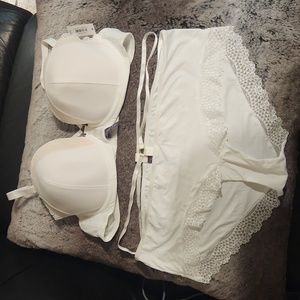 Bra and Panties set, white lace, size 40C and 1X adore me